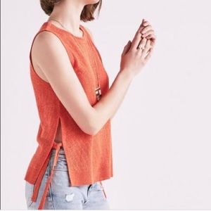 Crocheted knit sweater tank with split hem sides Sz s
